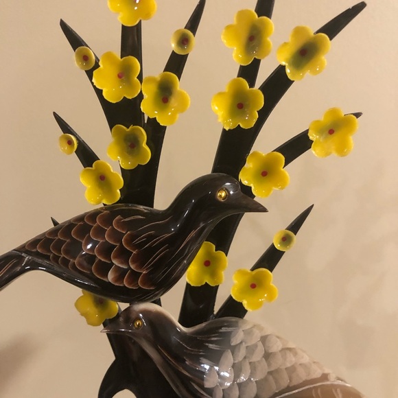 Hand carved ox horn decor - Picture 2 of 2